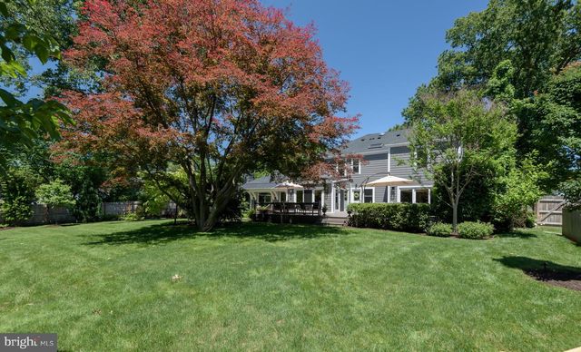 721 GOVERNOR CIR, Newtown Square, PA 19073