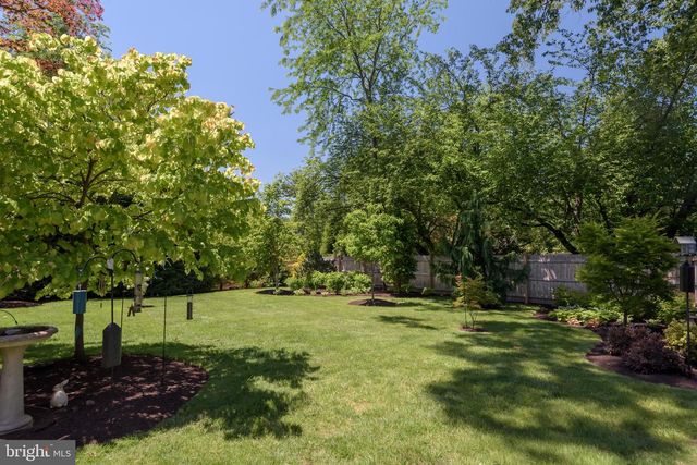 721 GOVERNOR CIR, Newtown Square, PA 19073