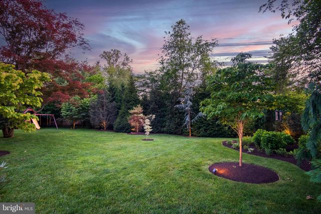 721 GOVERNOR CIR, Newtown Square, PA 19073