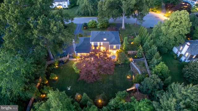 721 GOVERNOR CIR, Newtown Square, PA 19073