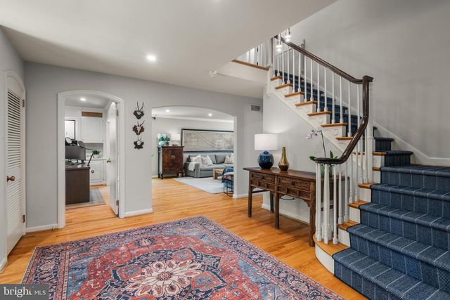 721 GOVERNOR CIR, Newtown Square, PA 19073
