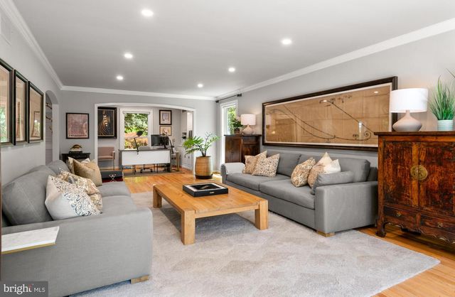 721 GOVERNOR CIR, Newtown Square, PA 19073