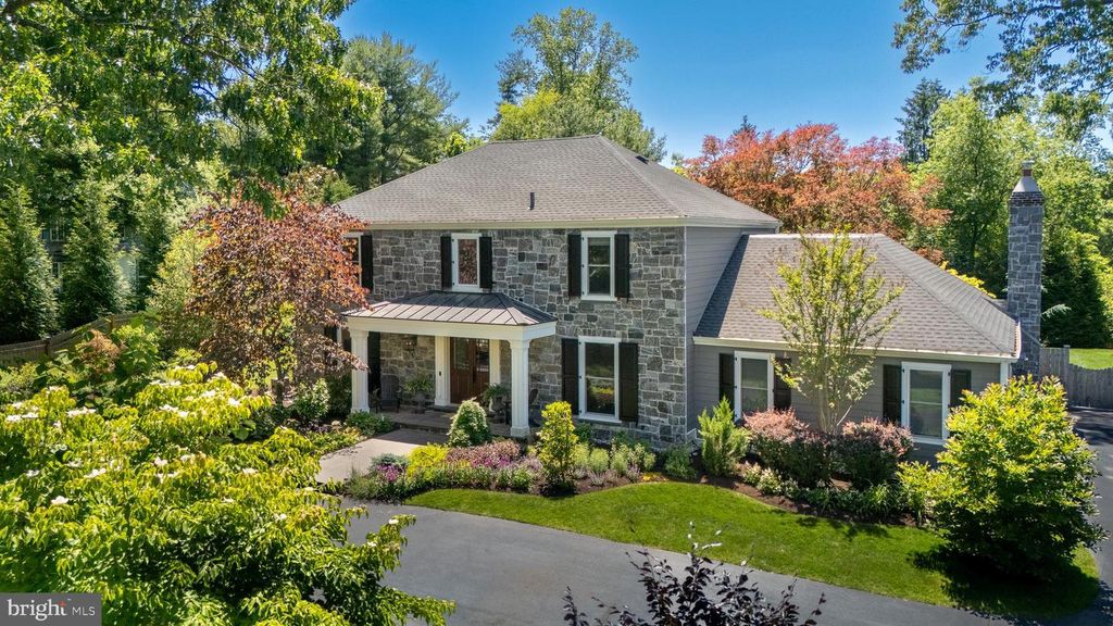 721 GOVERNOR CIR, Newtown Square, PA 19073