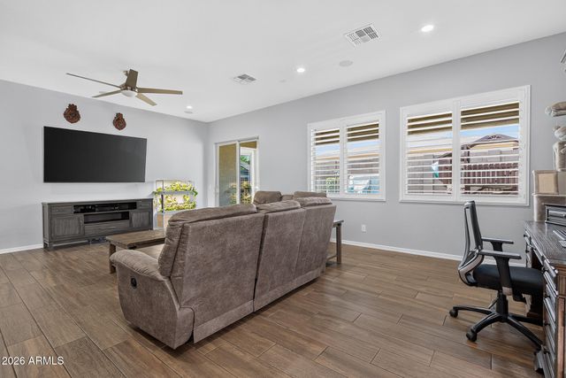 14178 W GRAY FOX Trail, Surprise, AZ 85387
