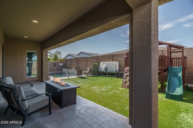 14178 W GRAY FOX Trail, Surprise, AZ 85387