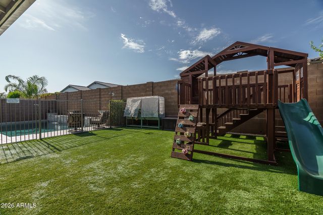 14178 W GRAY FOX Trail, Surprise, AZ 85387