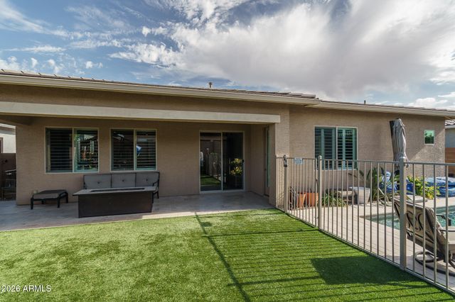 14178 W GRAY FOX Trail, Surprise, AZ 85387