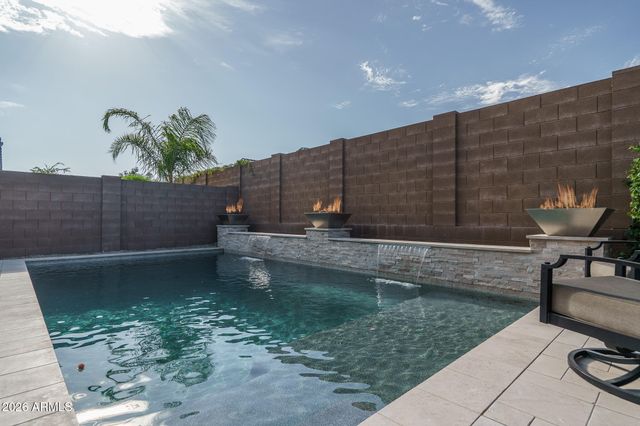 14178 W GRAY FOX Trail, Surprise, AZ 85387
