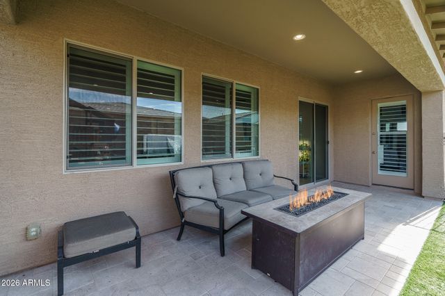 14178 W GRAY FOX Trail, Surprise, AZ 85387