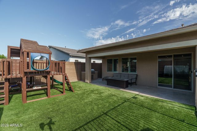 14178 W GRAY FOX Trail, Surprise, AZ 85387