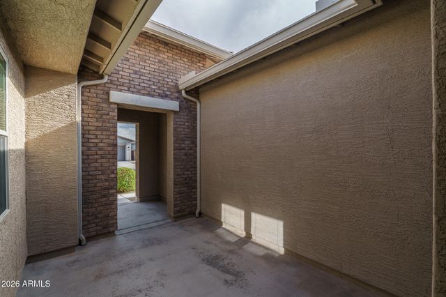 14178 W GRAY FOX Trail, Surprise, AZ 85387
