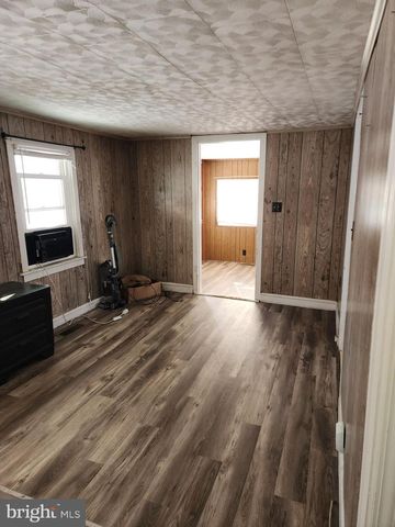 1691 BAY RD, Milford, DE 19963