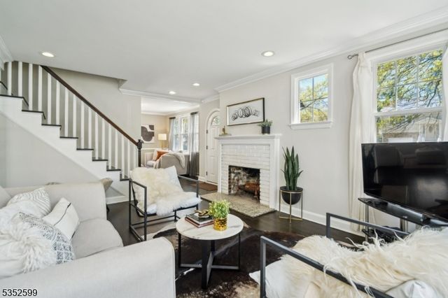 33 Maple Ave, West Orange Twp., NJ 07052