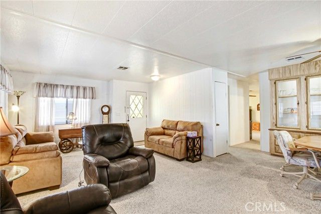 575 S Lyon Avenue 34, Hemet, CA 92543