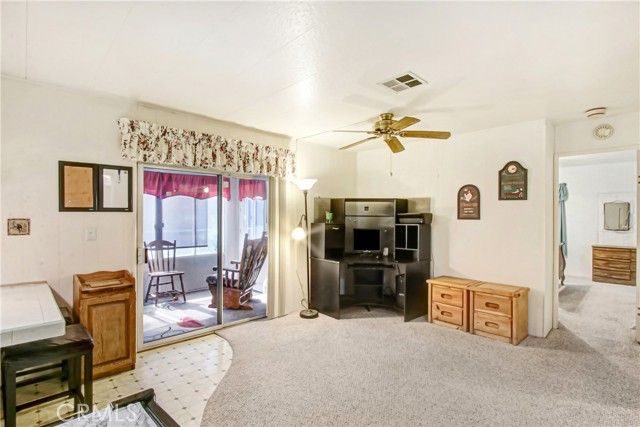 575 S Lyon Avenue 34, Hemet, CA 92543