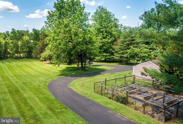 2349 VALLEY RD, Jamison, PA 18929