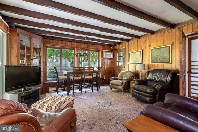 2349 VALLEY RD, Jamison, PA 18929