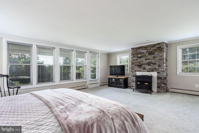 2349 VALLEY RD, Jamison, PA 18929