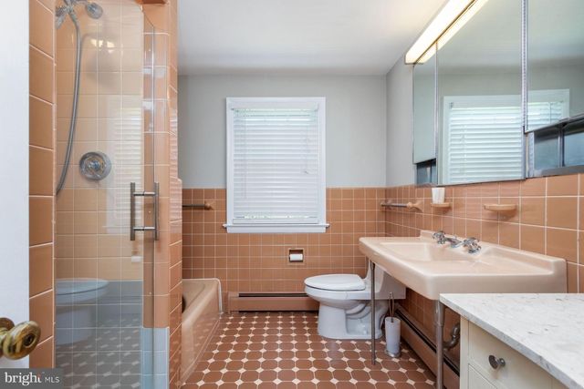 2349 VALLEY RD, Jamison, PA 18929