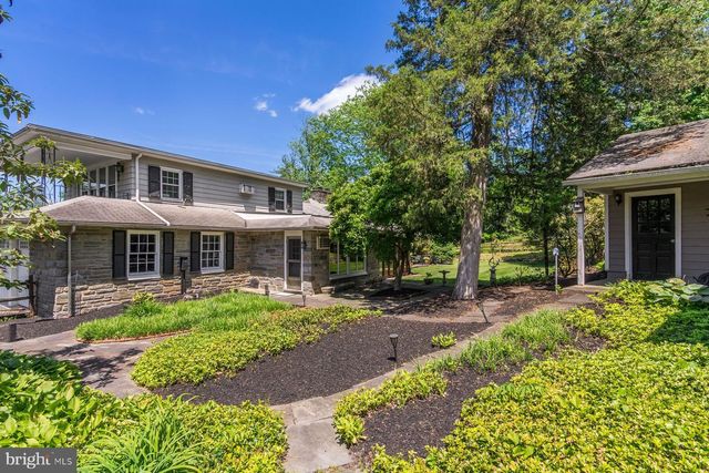 2349 VALLEY RD, Jamison, PA 18929