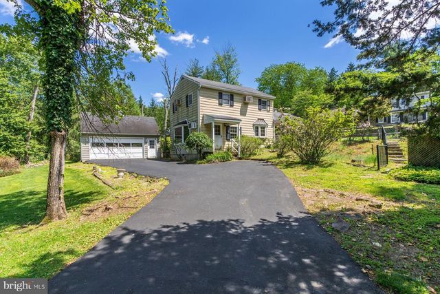 2349 VALLEY RD, Jamison, PA 18929
