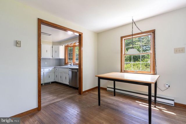 2349 VALLEY RD, Jamison, PA 18929