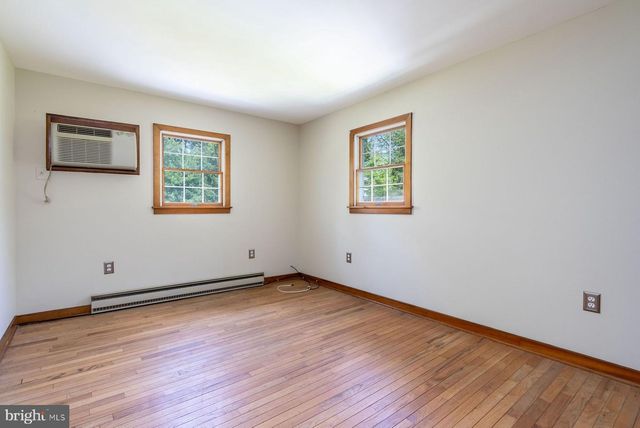 2349 VALLEY RD, Jamison, PA 18929