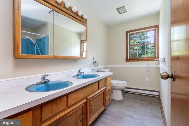 2349 VALLEY RD, Jamison, PA 18929