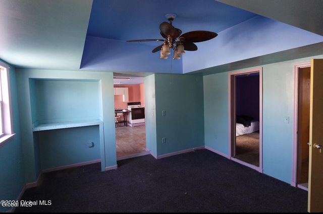 3081 6th Avenue, Troy, NY 12180