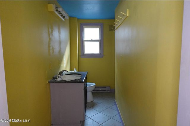 3081 6th Avenue, Troy, NY 12180