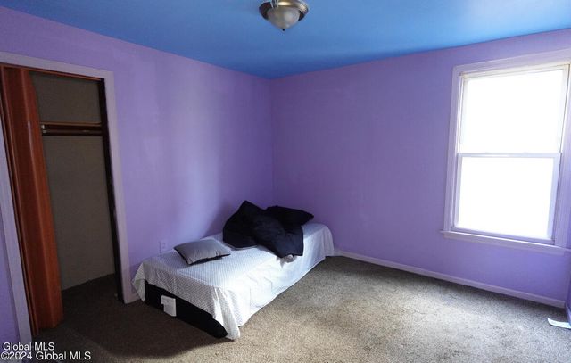 3081 6th Avenue, Troy, NY 12180