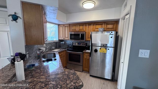 1841 Island Club Drive 4-72, Indialantic, FL 32903