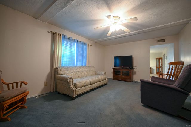 4411 WILLOW Drive, Kokomo, IN 46901