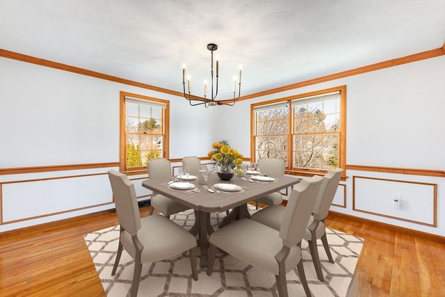 17 Duck Road, Reading, MA 01867