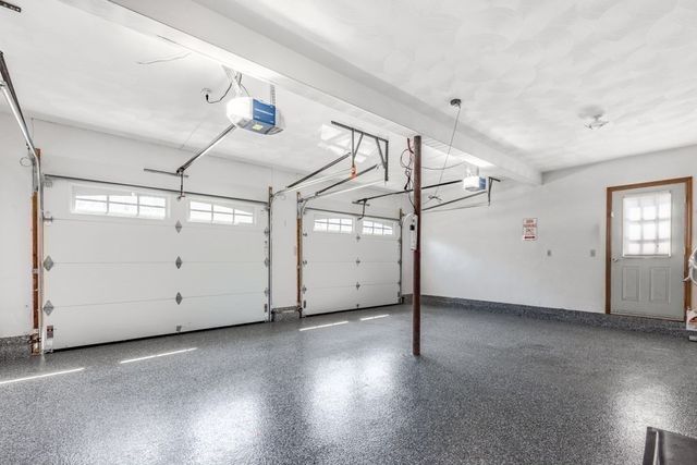 17 Duck Road, Reading, MA 01867