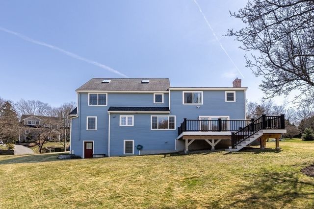 17 Duck Road, Reading, MA 01867