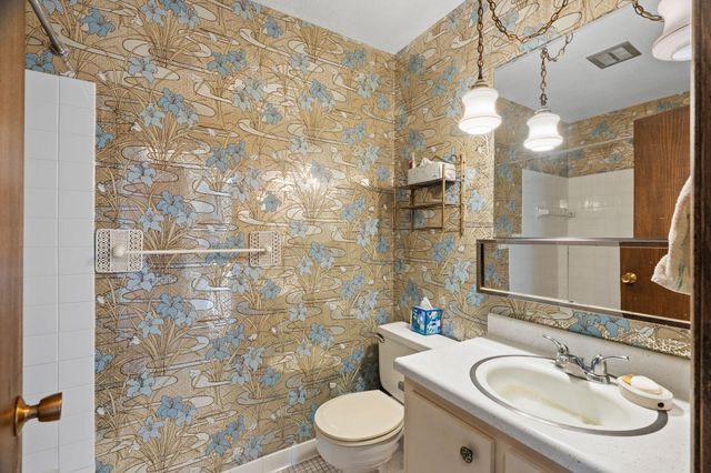 10113 W 34th Street 228, Hopkins, MN 55305