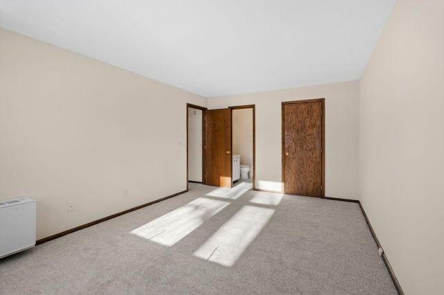 10113 W 34th Street 228, Hopkins, MN 55305