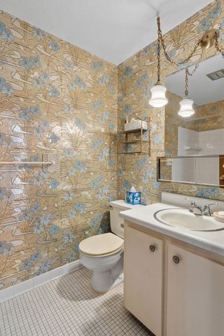10113 W 34th Street 228, Hopkins, MN 55305