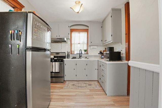 146 Sycamore St, New Bedford, MA 02740