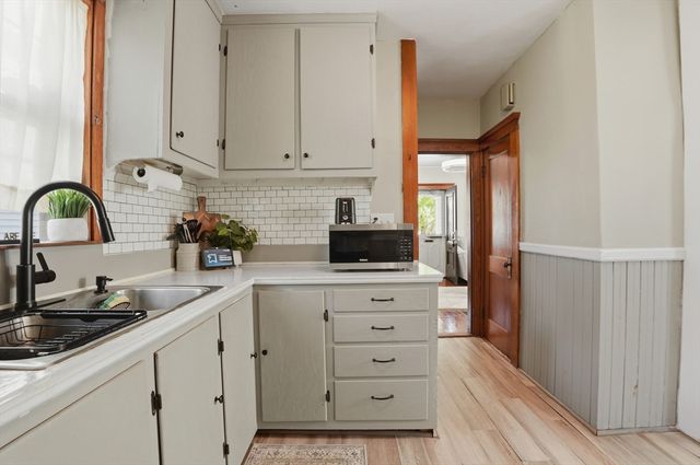 146 Sycamore St, New Bedford, MA 02740