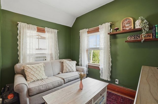 146 Sycamore St, New Bedford, MA 02740