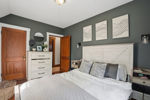 146 Sycamore St, New Bedford, MA 02740