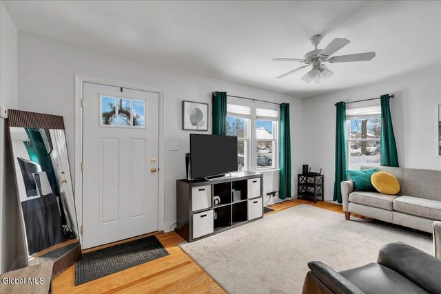 2025 Greenpoint Avenue, Rotterdam, NY 12303