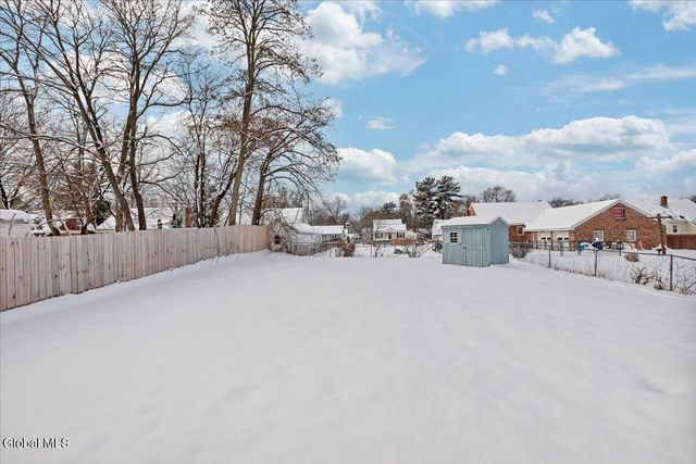 2025 Greenpoint Avenue, Rotterdam, NY 12303