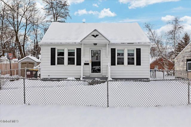 2025 Greenpoint Avenue, Rotterdam, NY 12303