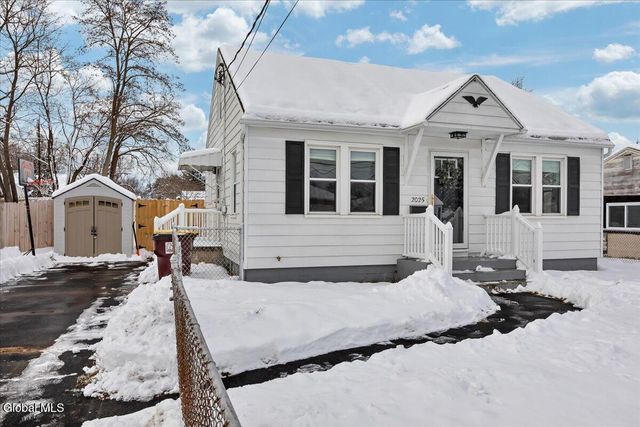 2025 Greenpoint Avenue, Rotterdam, NY 12303