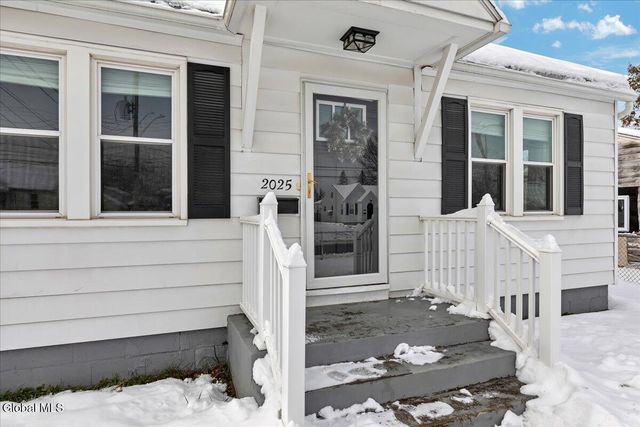 2025 Greenpoint Avenue, Rotterdam, NY 12303