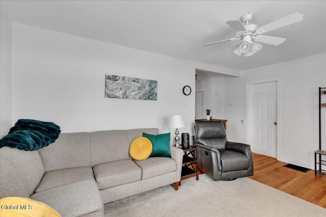 2025 Greenpoint Avenue, Rotterdam, NY 12303