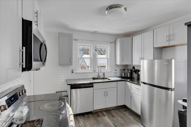 2025 Greenpoint Avenue, Rotterdam, NY 12303